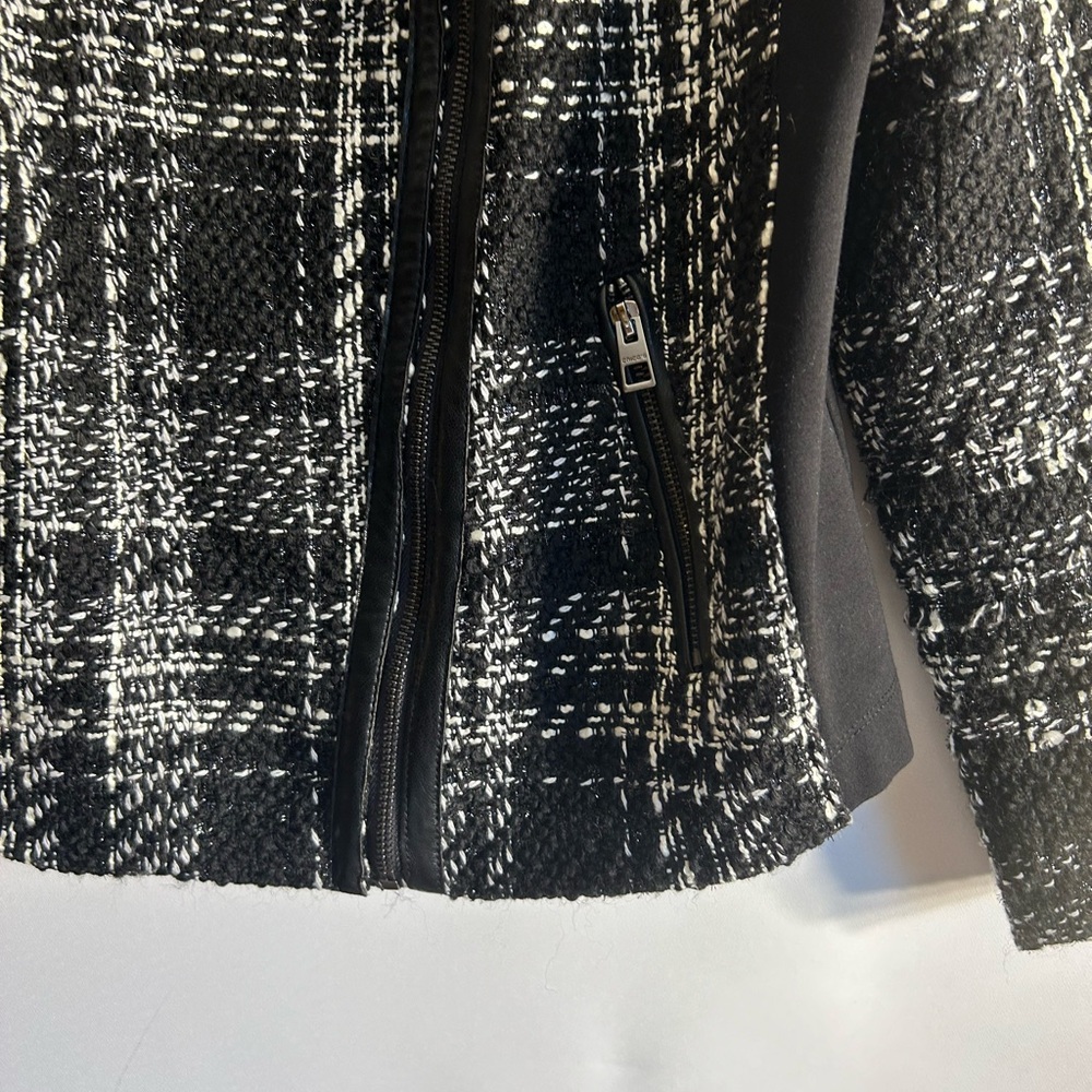 CHICO’S TWEED & FAUX LEATHER MOTO JACKET SILVER TONE HARDWARE WOMEN’S SIZE 1 - Picture 5 of 10